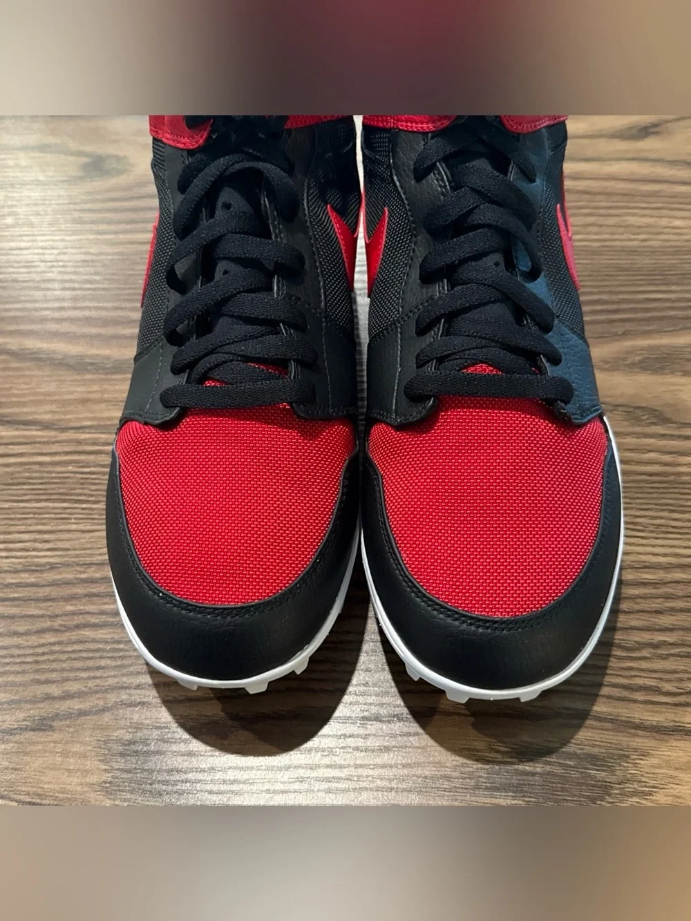 Size 10.5 Nike Jordan 1 Mid TD Bred Football Cleats Red Black AR5604-061
